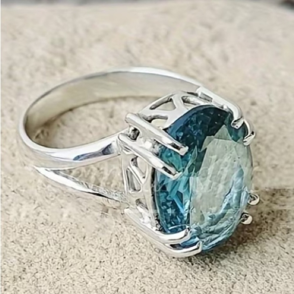 Blue Oval Synthetic Cubic Zirconia Ring - Size 8